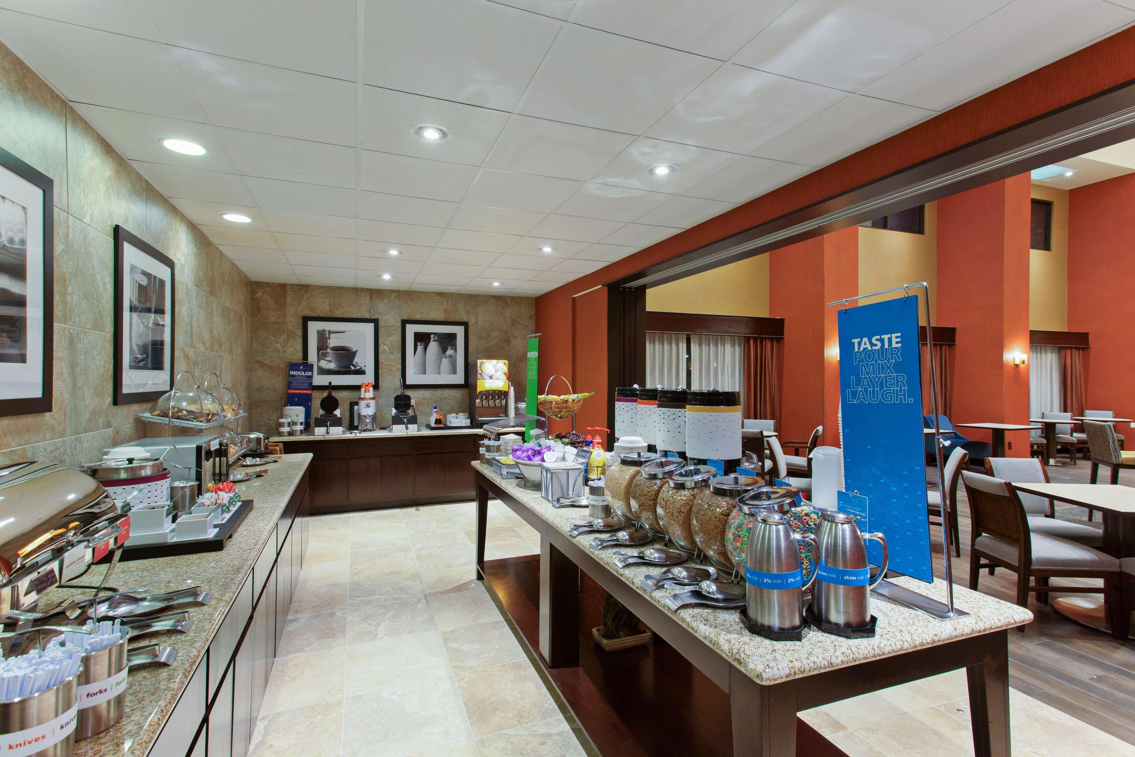 Hampton Inn & Suites Roseville Zewnętrze zdjęcie