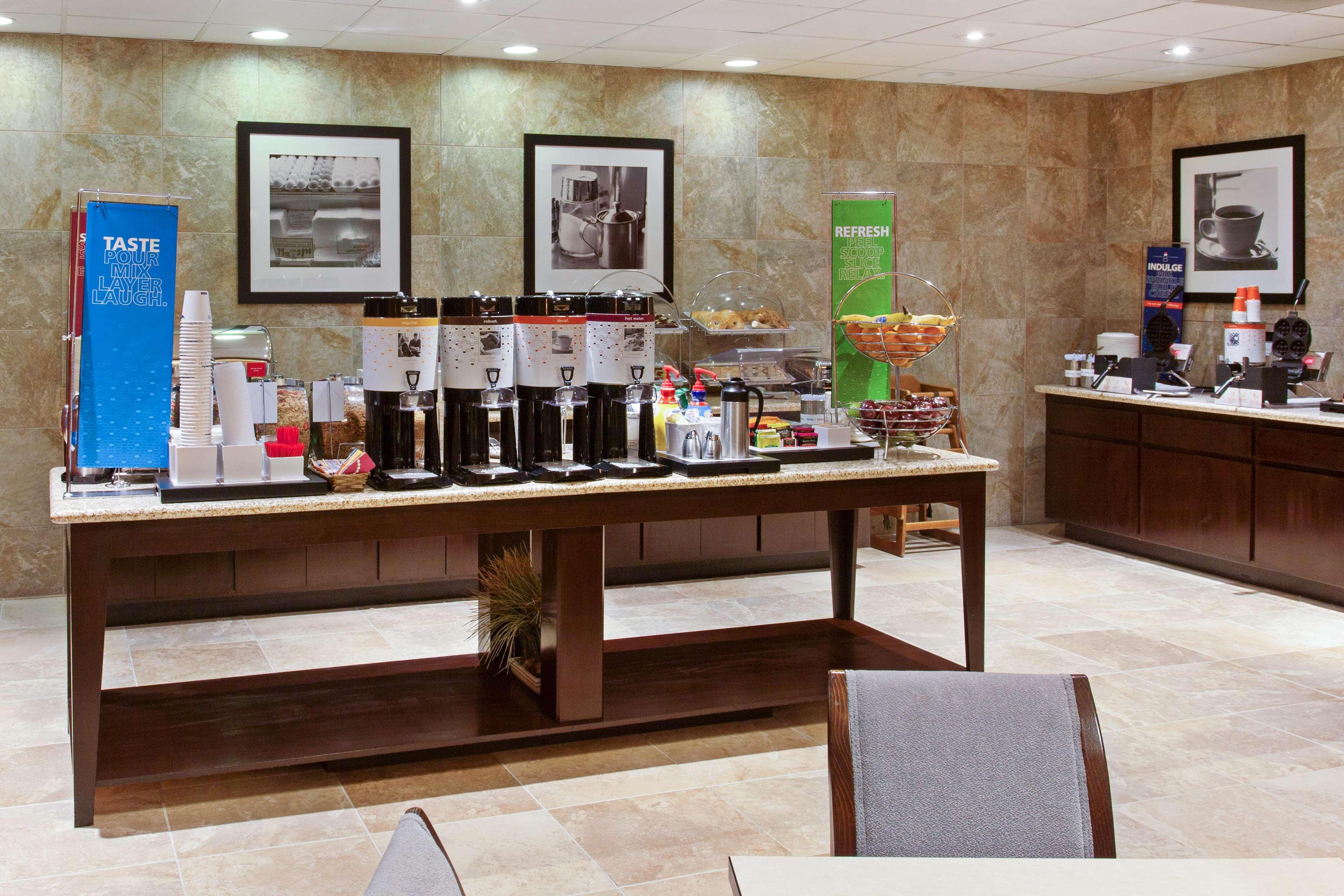 Hampton Inn & Suites Roseville Zewnętrze zdjęcie